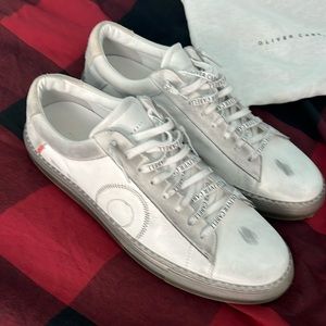 Worn 3 times just sitting collecting dust